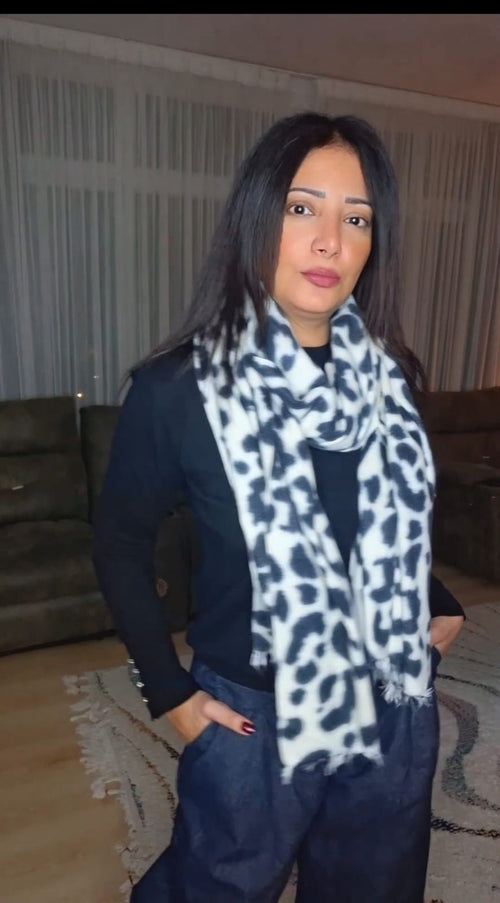 ANIMAL PRINT SCARF